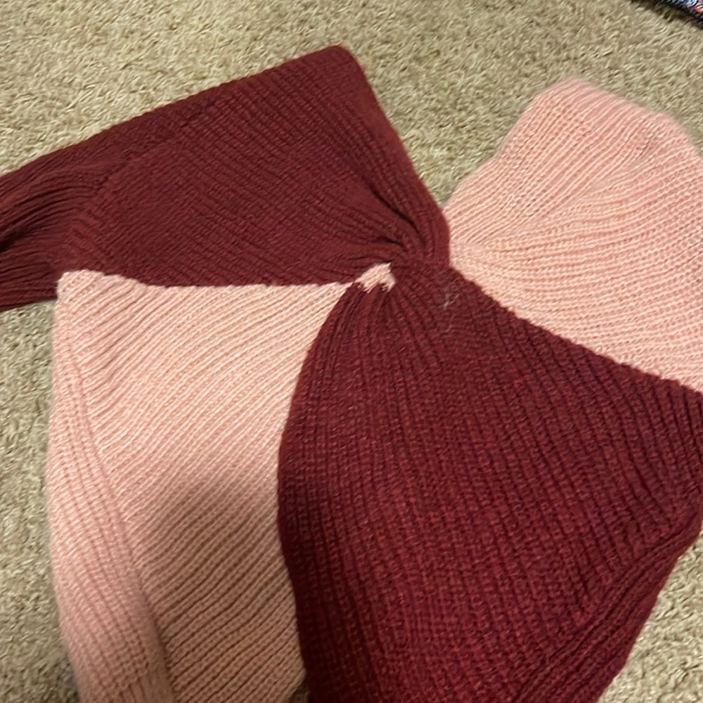 Long sleeve, sweater like, L